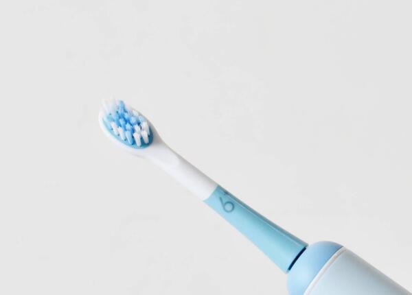 兒童電動(dòng)牙刷多少轉(zhuǎn)合適？不同電動(dòng)牙刷類型的轉(zhuǎn)速介紹