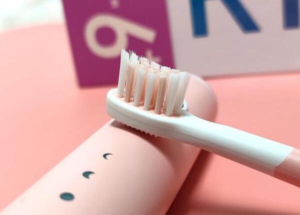 兒童用電動(dòng)牙刷正確刷牙方法 兒童用電動(dòng)牙刷的正確刷牙方法